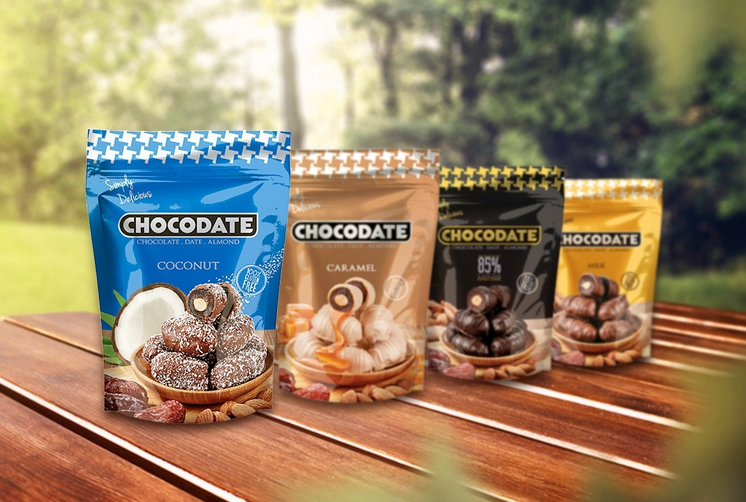 Chocodates with Almonds